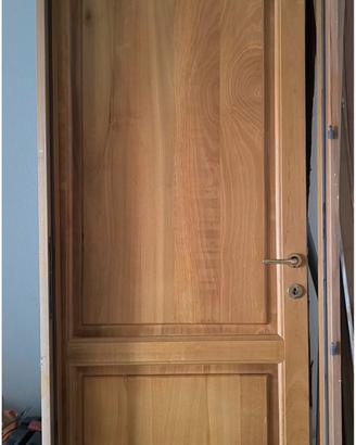 2 porte in legno