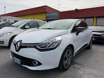 RENAULT Clio 1.2 75CV 5 porte Costume National