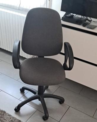 Sedia da ufficio i con rotelle