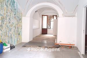 BOTTEGA CENTRO STORICO