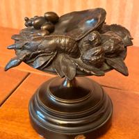 ANTIQUARIATO Centro tavola in bronzo, coppia