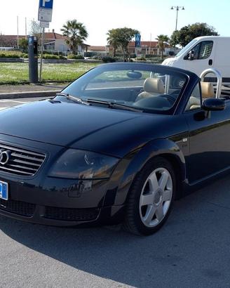 AUDI TT ROADSTER