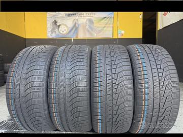 4 Gomme Nokian / Hankook 215/40R17 con 80% residui