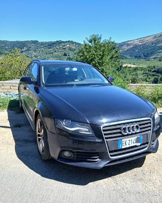 audi A4 Avant tdi SLINE (per ricambi)