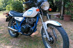 Yamaha SR 250