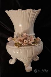 Vaso Vintage "Vecchia Bassano" in Ceramica Bianca.