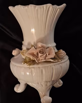 Vaso Vintage "Vecchia Bassano" in Ceramica Bianca.