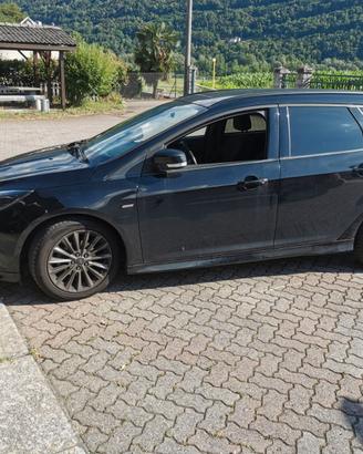 Ford focus st line
