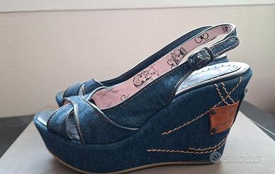 Sandali Fornarina con zeppa e plateau