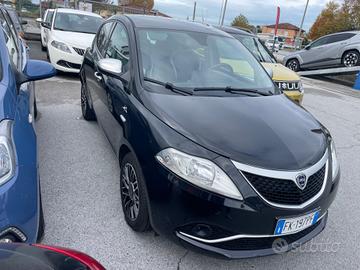 Lancia Ypsilon 1.2 69 CV 5 porte Gold