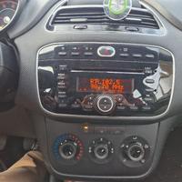 auto radio Fiat Punto 2012