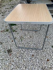 Tavolo da campeggio