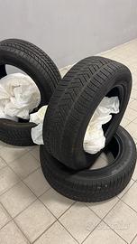 2 Gomme Pirelli e 2 Continental 235/60 18 WINTER