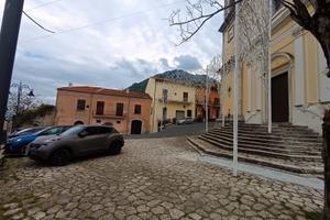 Appartamento 74 mq. Arredato con locale di 27 mq