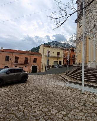 Appartamento 74 mq. Arredato con locale di 27 mq