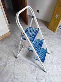Scaletto 3 piedi in ferro