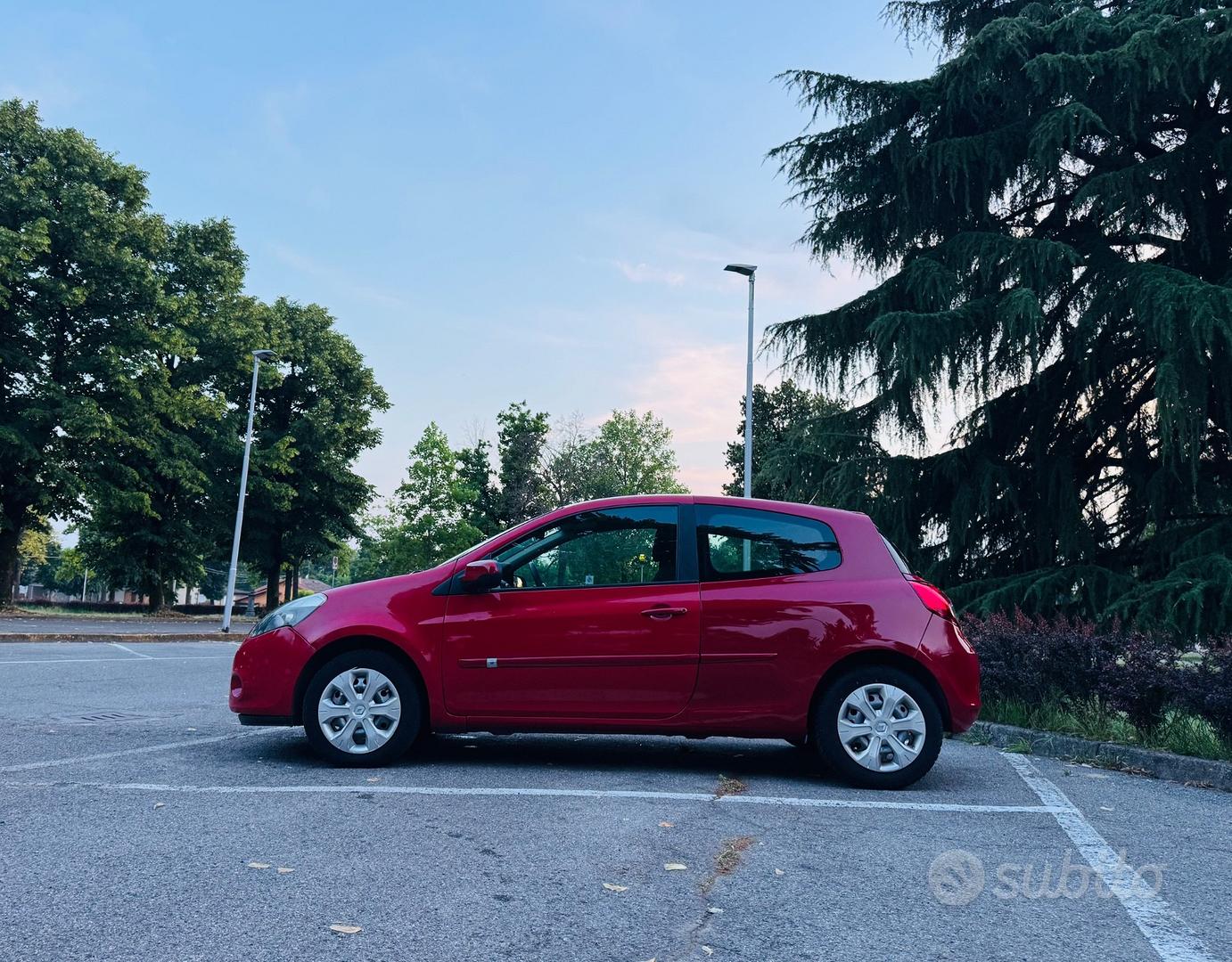 Renault Clio 2011 photo 3