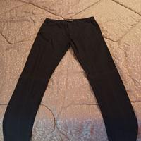 Pantaloni neri eleganti