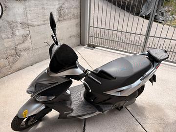Kymco Agility 200 R16+
