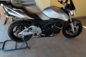 Suzuki GSR 600