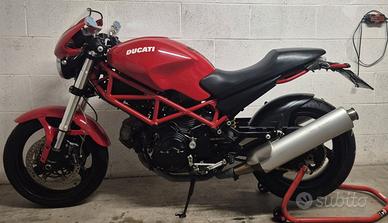 Ducati Monster 695