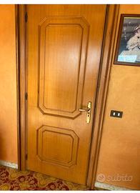 N 8 porte in legno fatte dal falegname