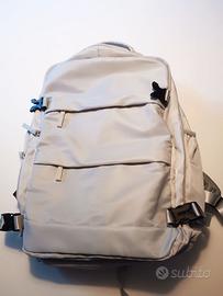 NUOVO Zaino leggero e capiente grigio luce