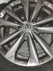 Cerchi in lega r17 nissan qashqai