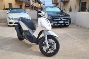 Piaggio Beverly 350