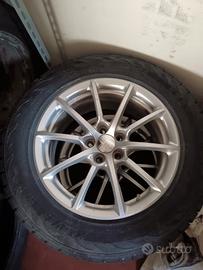 4 cerchi e gomme invernali jeep