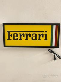 Insegna luminosa Ferrari