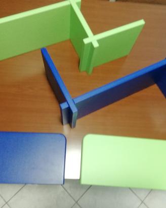 Sedia altezza regolabile più tavolo  più mensole 