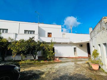 Furtei - Tipica casa campidanese con cortile