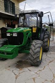 John deere 5085M