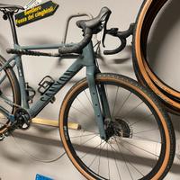 Gravel Canyon Grizl CF SL 7 eTap