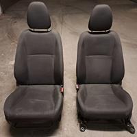 interni yaris/ porte mitsubishi 