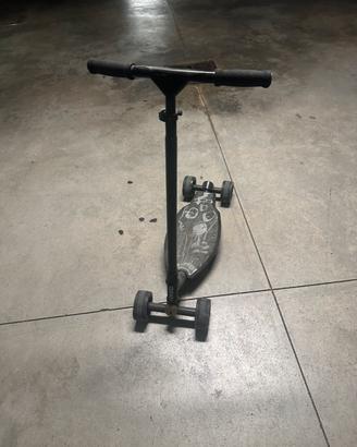 Skatboard a 4 ruote
