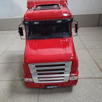 Camion tamiya scania hauber 1/14