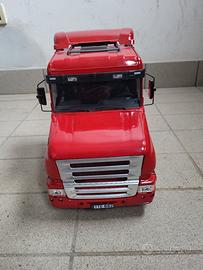 Camion tamiya scania hauber 1/14