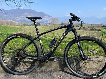 MTB full carbon