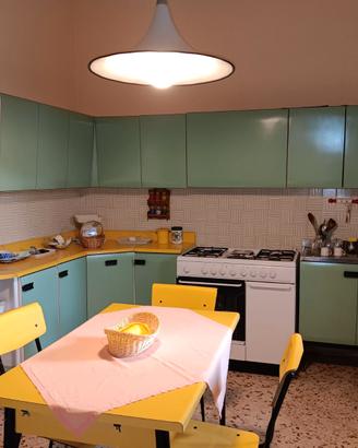 Cucina  anni ’60 . Originale Stile Industrial