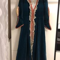 Costume / vestito di carnevale con parrucca