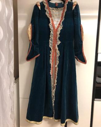 Costume / vestito di carnevale con parrucca