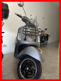 Piaggio vespa 300 gts super +permute+rate+casco+