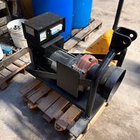 Generatore a cardano per trattori