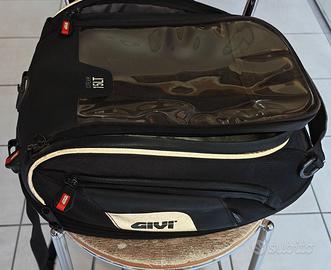 Givi modello XS307 con sistema di aggancio rapido