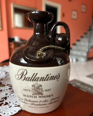 BALLANTINE’S SCOTCH WHISKY DECANTER 75CL