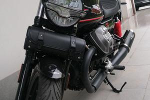 moto GUZZI  V7 STONE