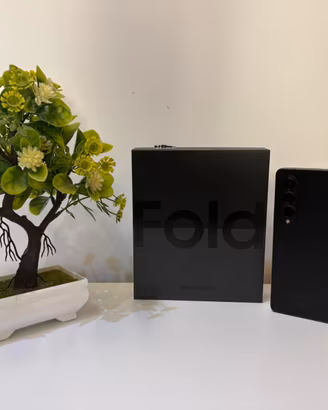 Samsung Z Fold 4 512GB Garanzia 12 Mesi Fattura