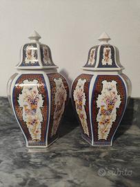 Coppia vasi porcellana B&G con coperchio
